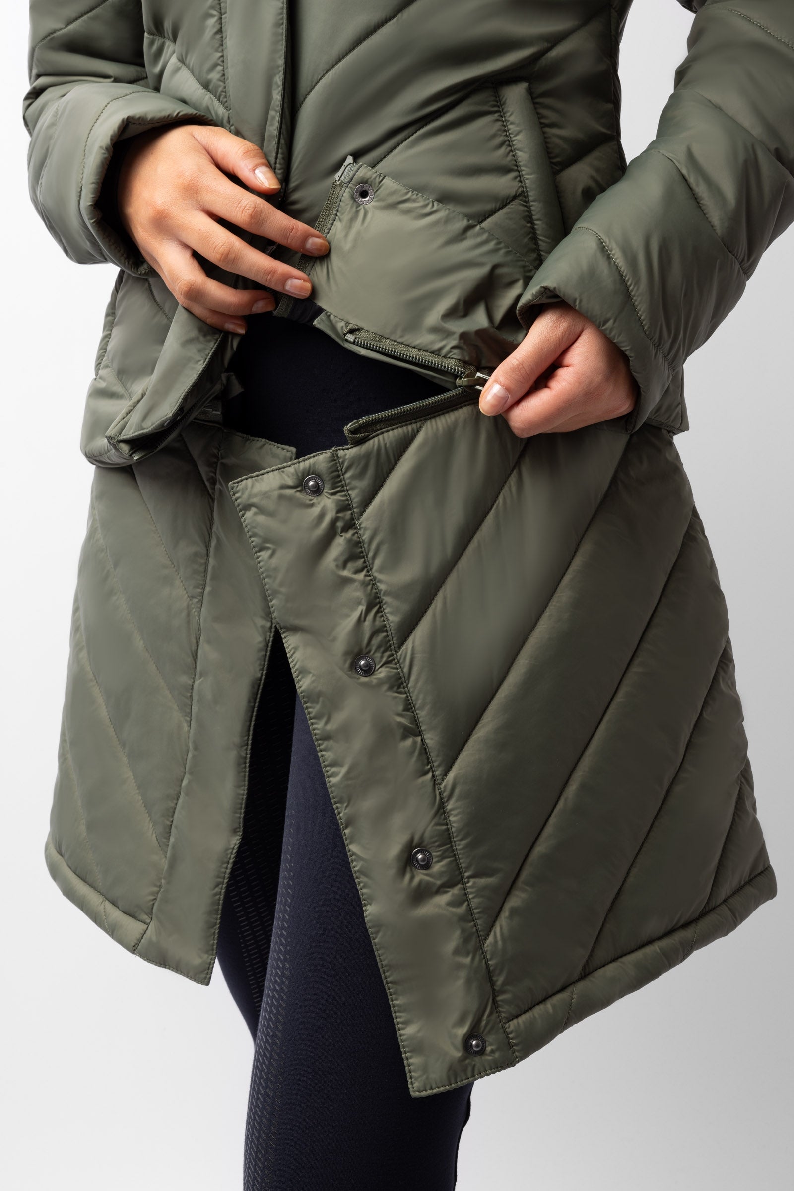 Horze Aurora Padded Parka Riding Riding Jacket with Removable Skirt Women’s Riding Clothing