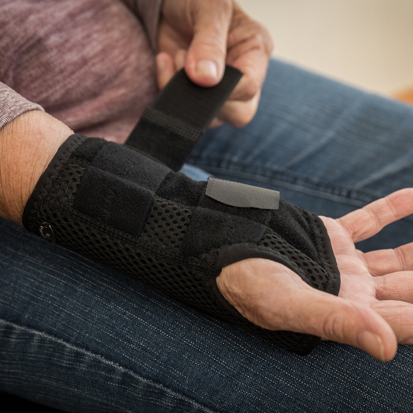 Back on Track Carpus I wrist support with Splint, Right hand Accessories