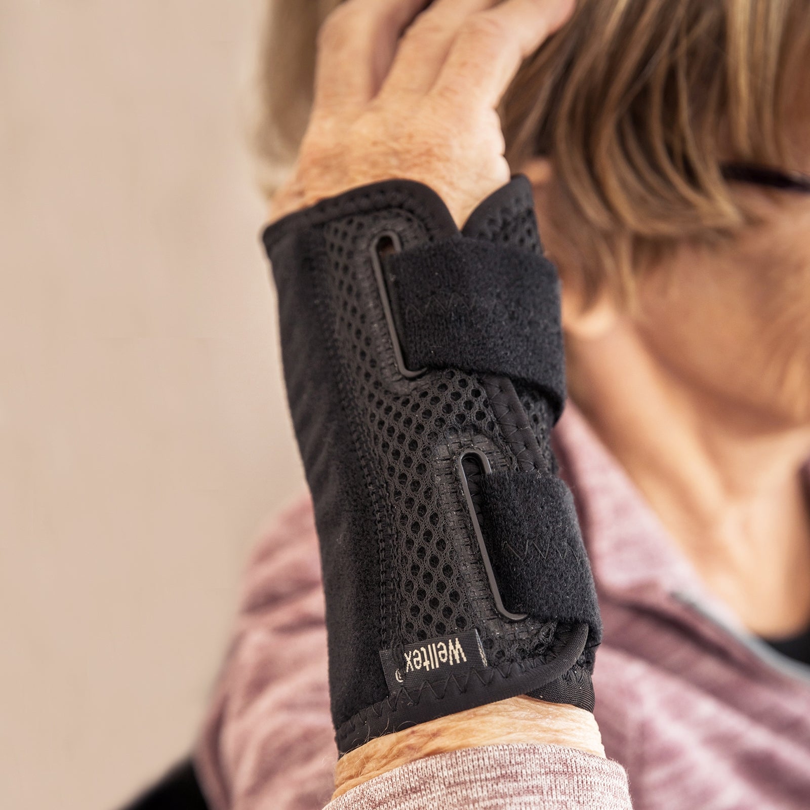Back on Track Carpus I wrist support with Splint, Right hand Accessories