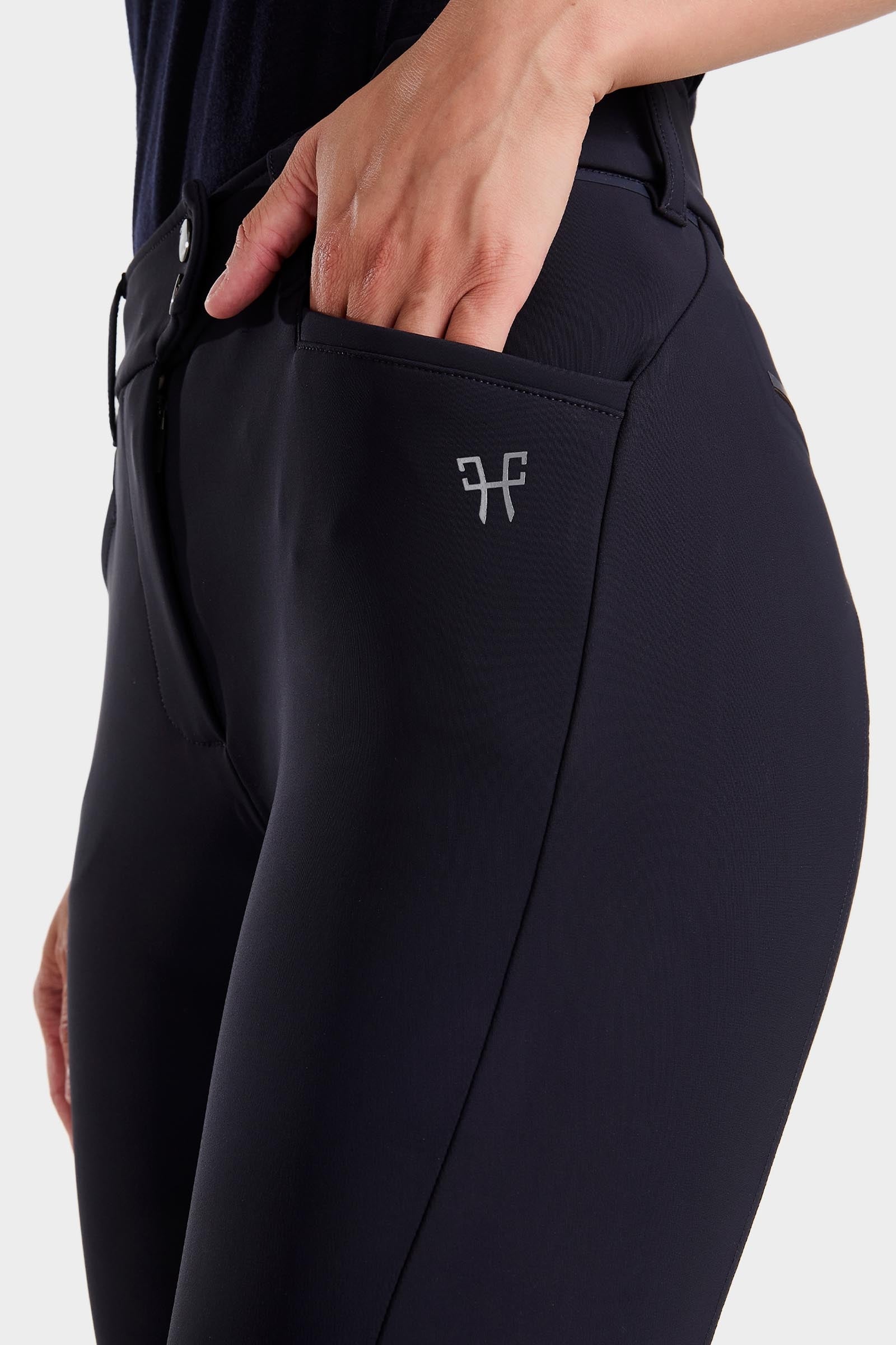 Model shot 6
