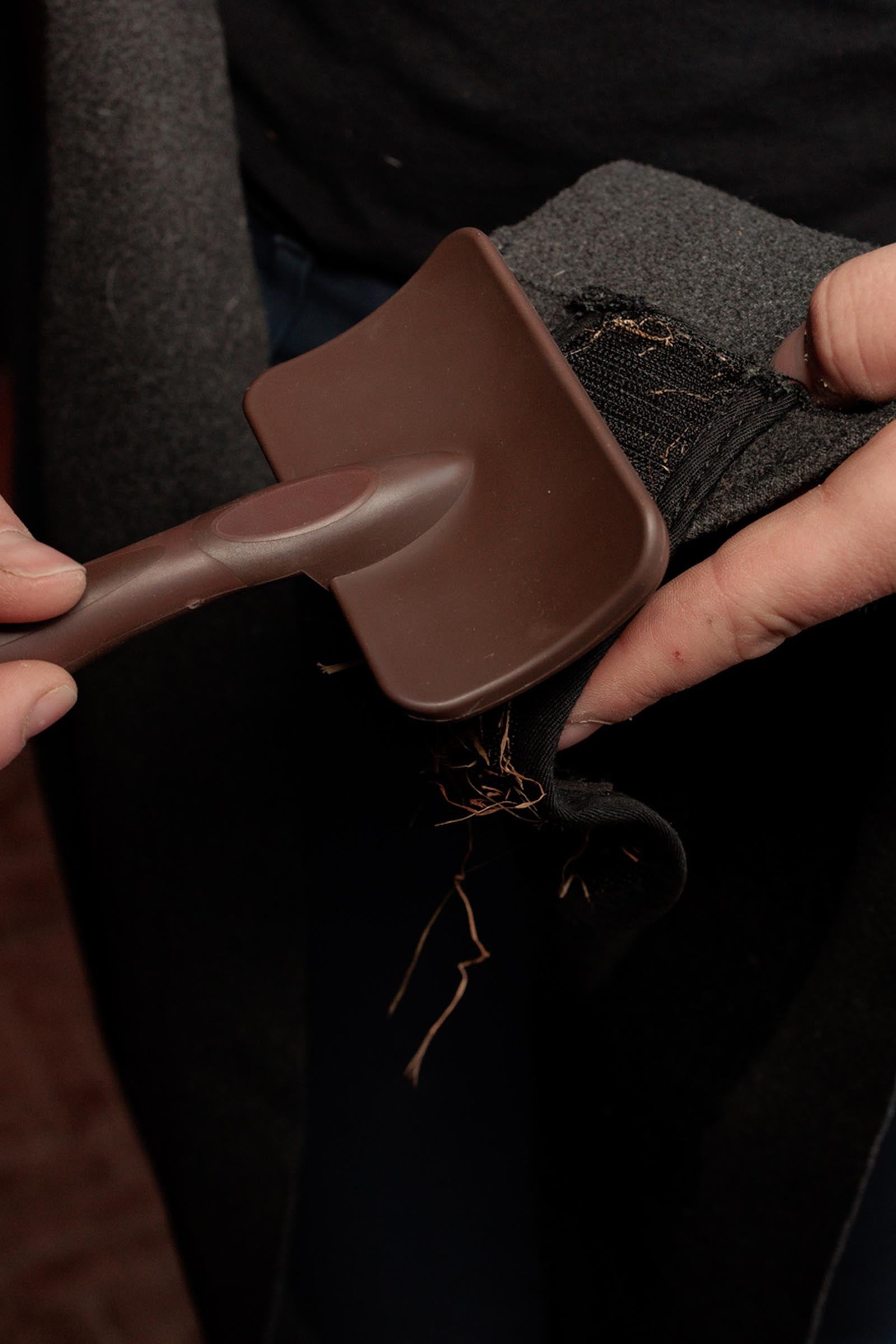 Grooming Deluxe Cleaning Brush For Hook-and-Loop Straps Horse Grooming Tools