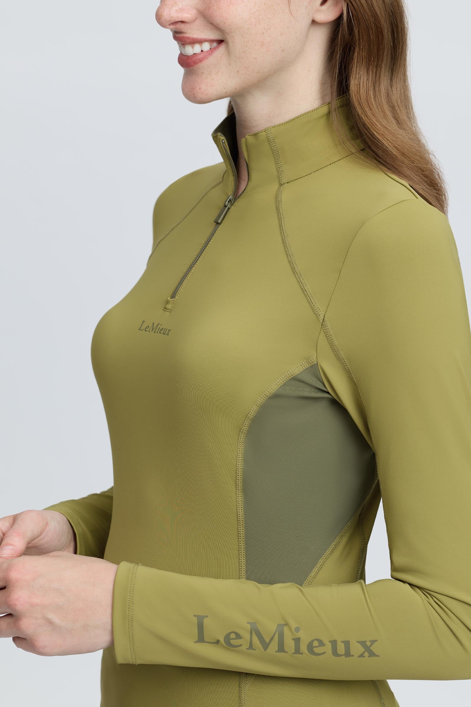 Model shot 3