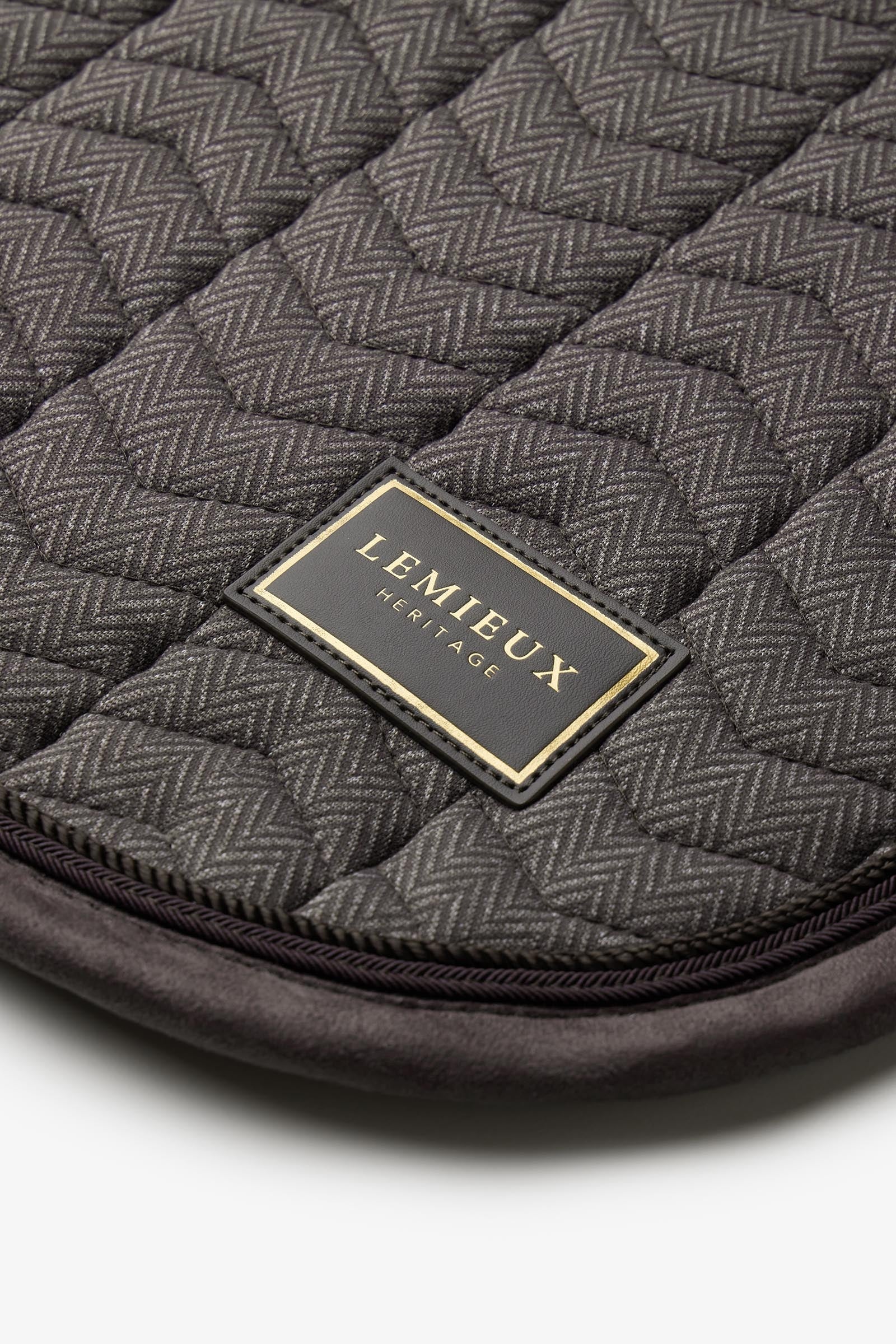 Pack shot 2