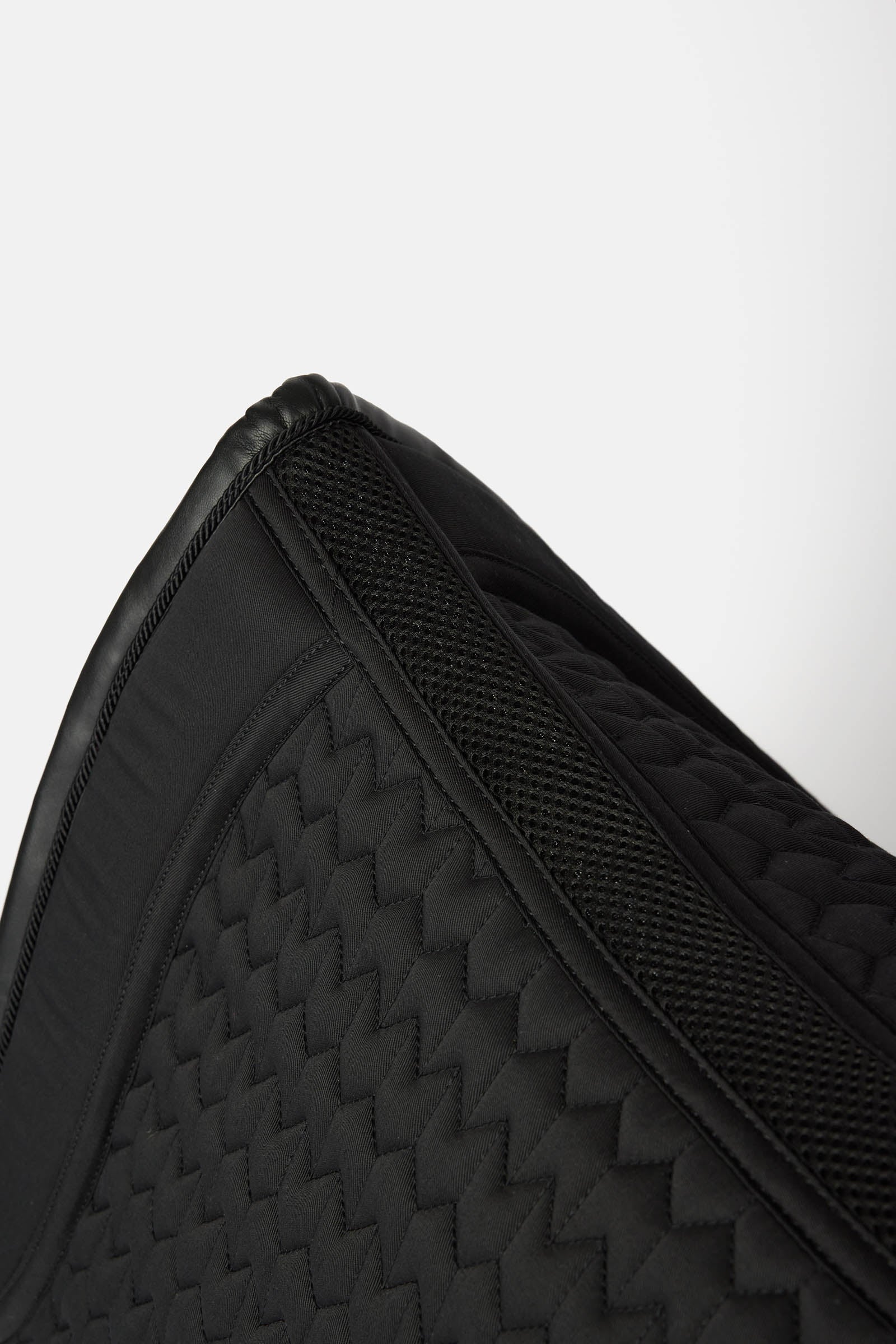 B Vertigo Fusion Dressage saddle pad Saddle Pads