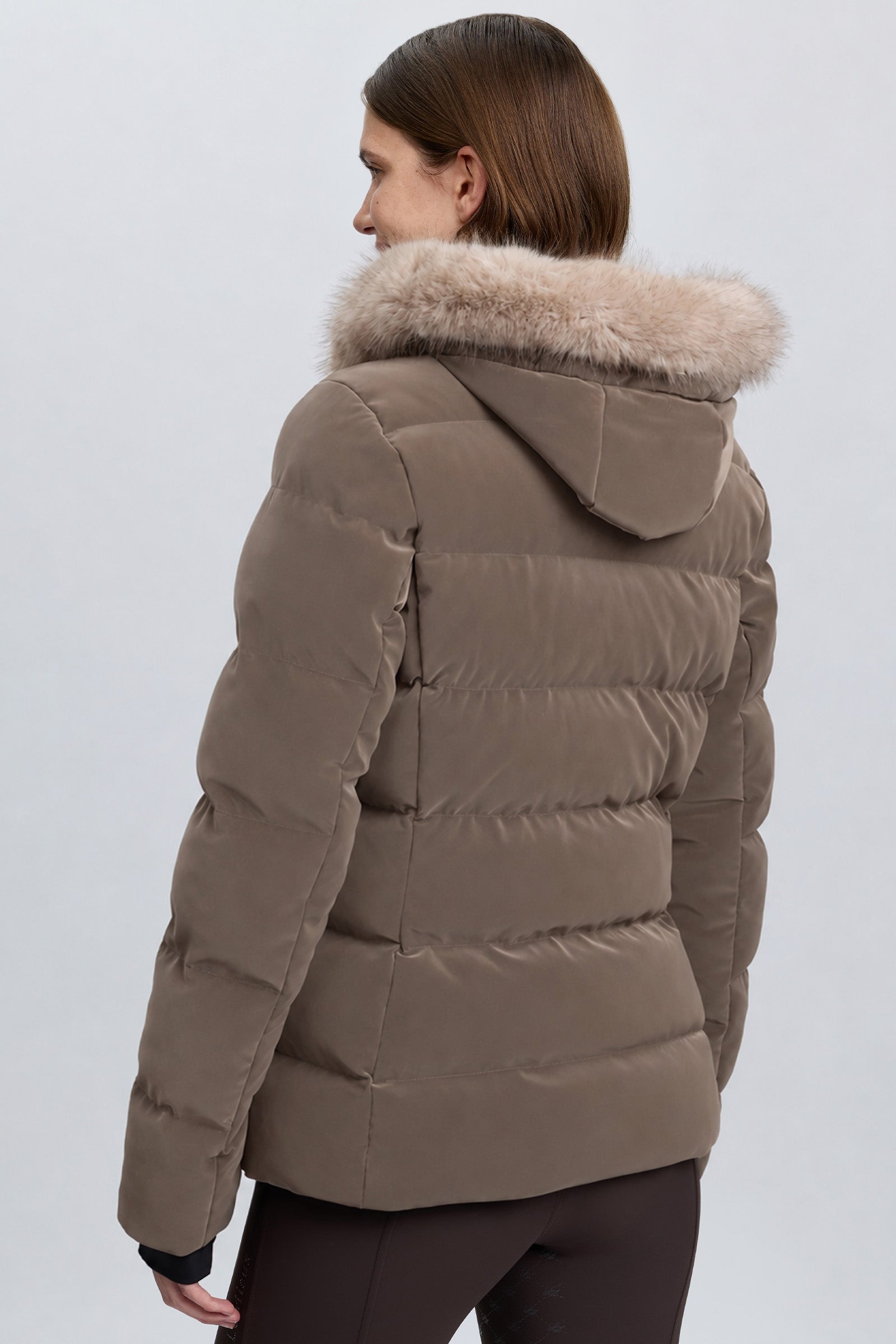 Model shot 2