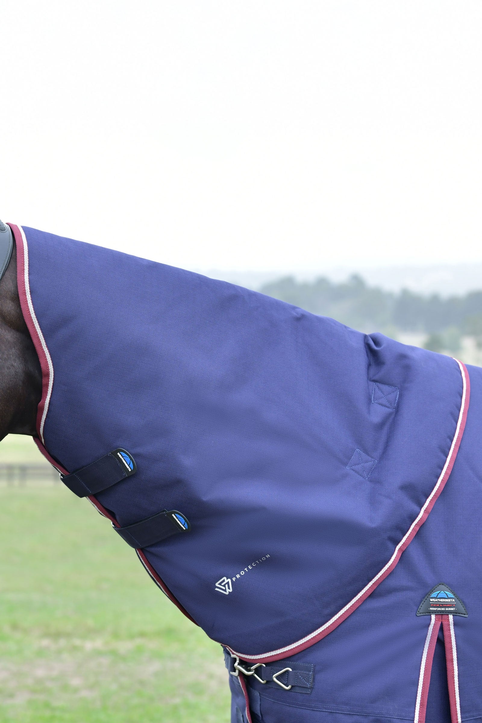 Weatherbeeta Comfitec Essential Turnout Detach-a-Neck, 50 g Horse Rugs