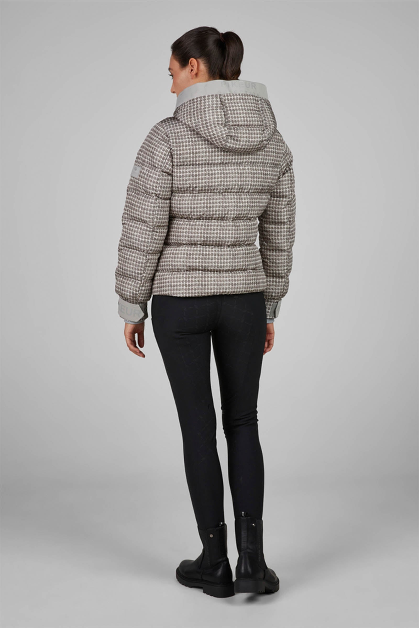 Pikeur Selection Women´s Quilted Jacket – Pale Grey – horze