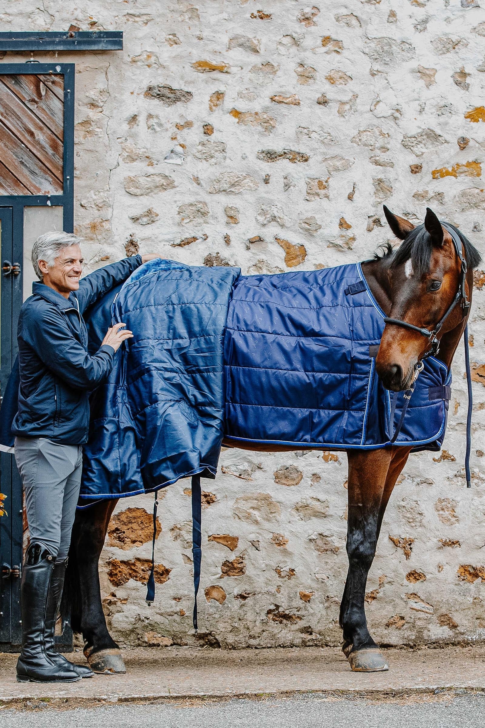 Equi Theme EQUITHÈME Classic 1200D Turnout Rug, 50 g Horse Rugs