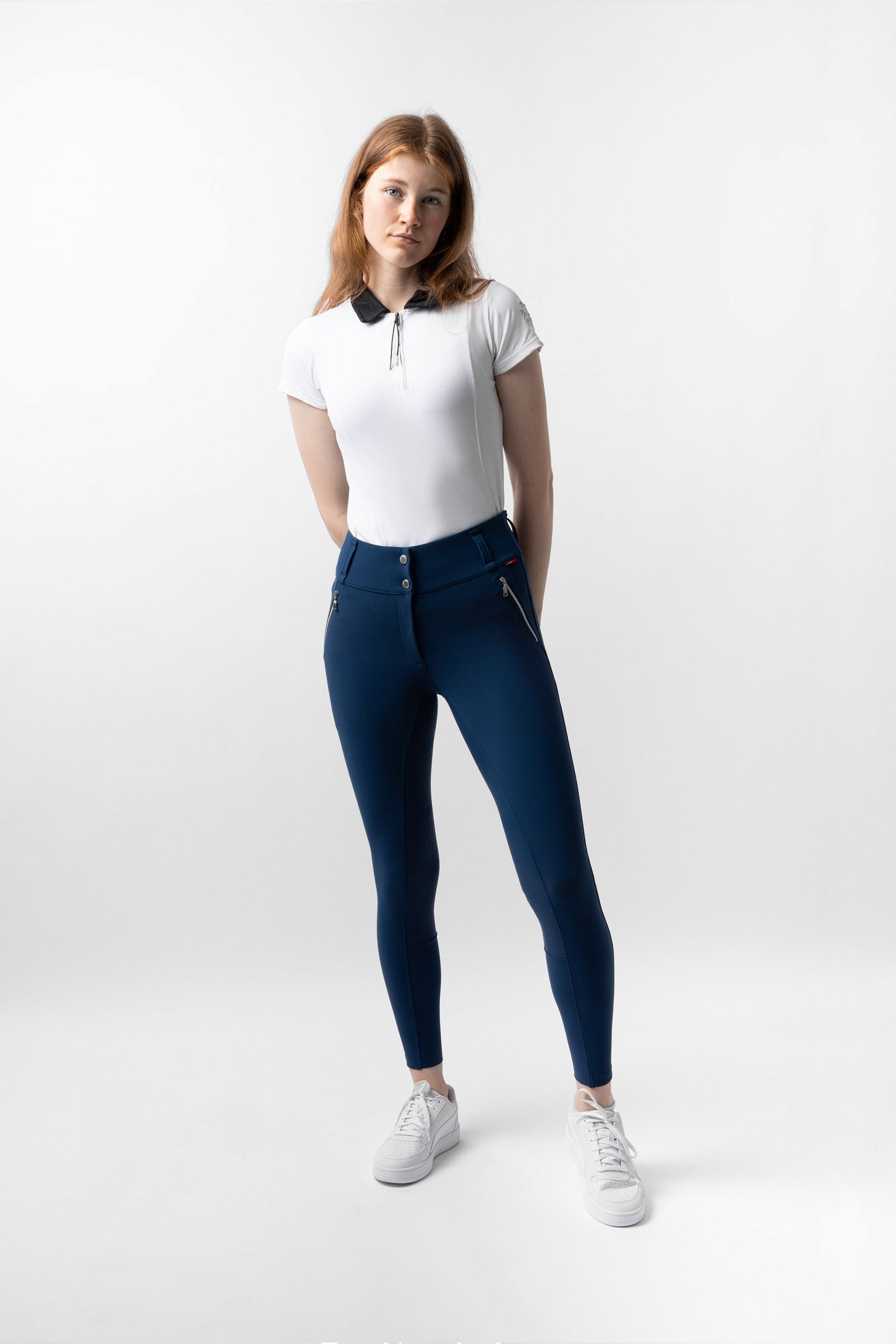 Model shot 2