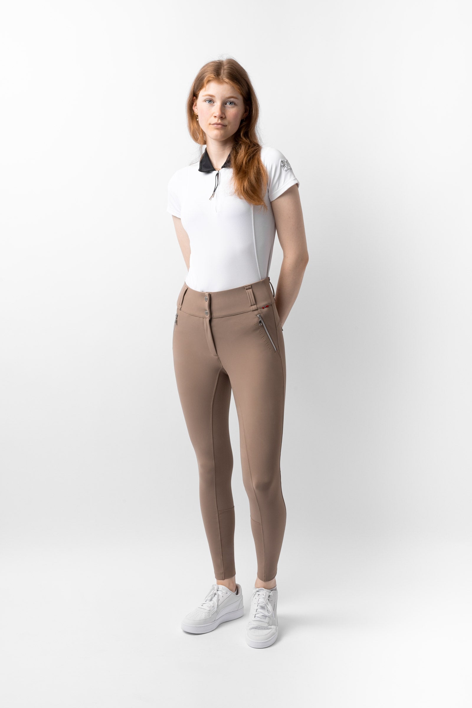 Model shot 2
