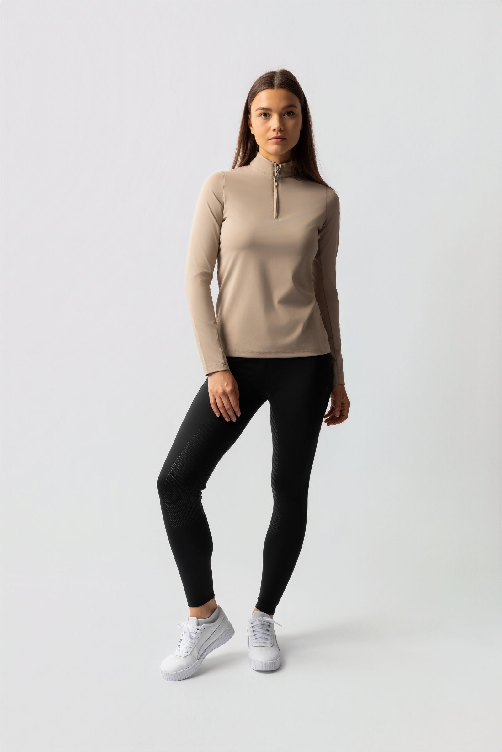 Model shot 2