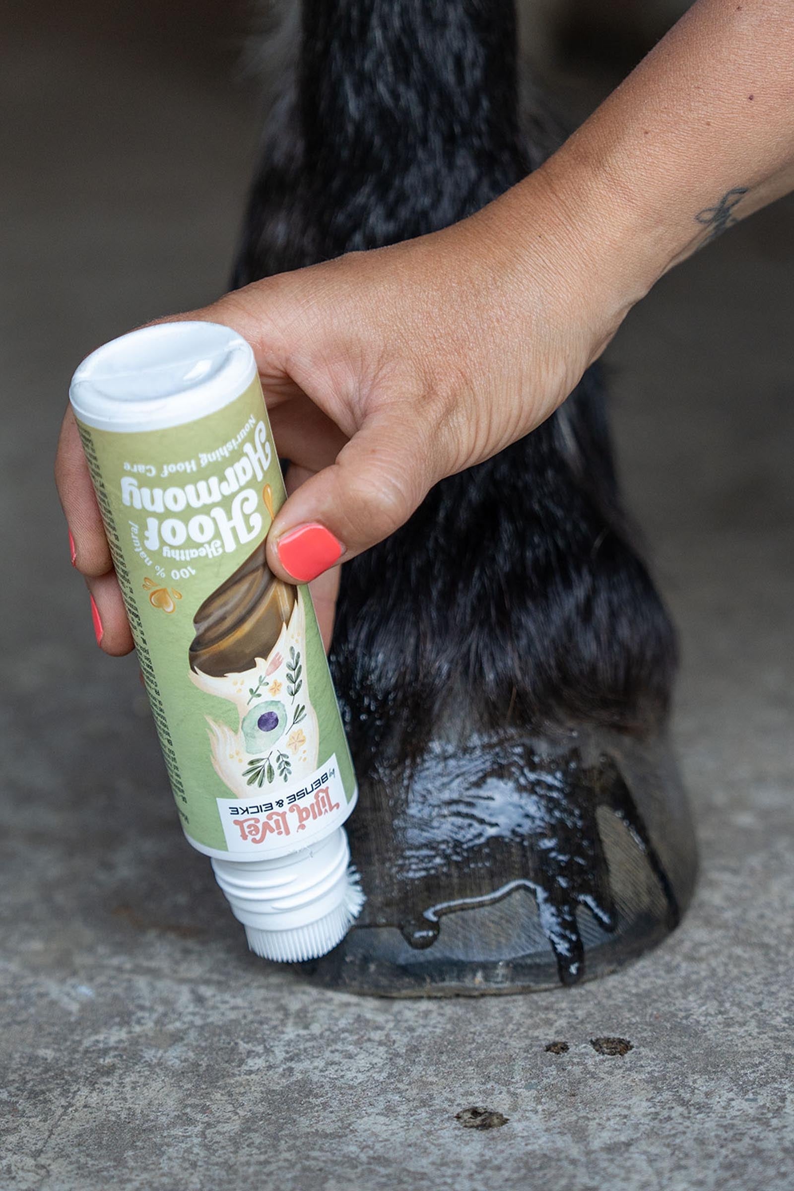 Bense & Eicke Lilla Livet Healthy Hoof Harmony Hoof Oil, 200 ml Horse Health Care