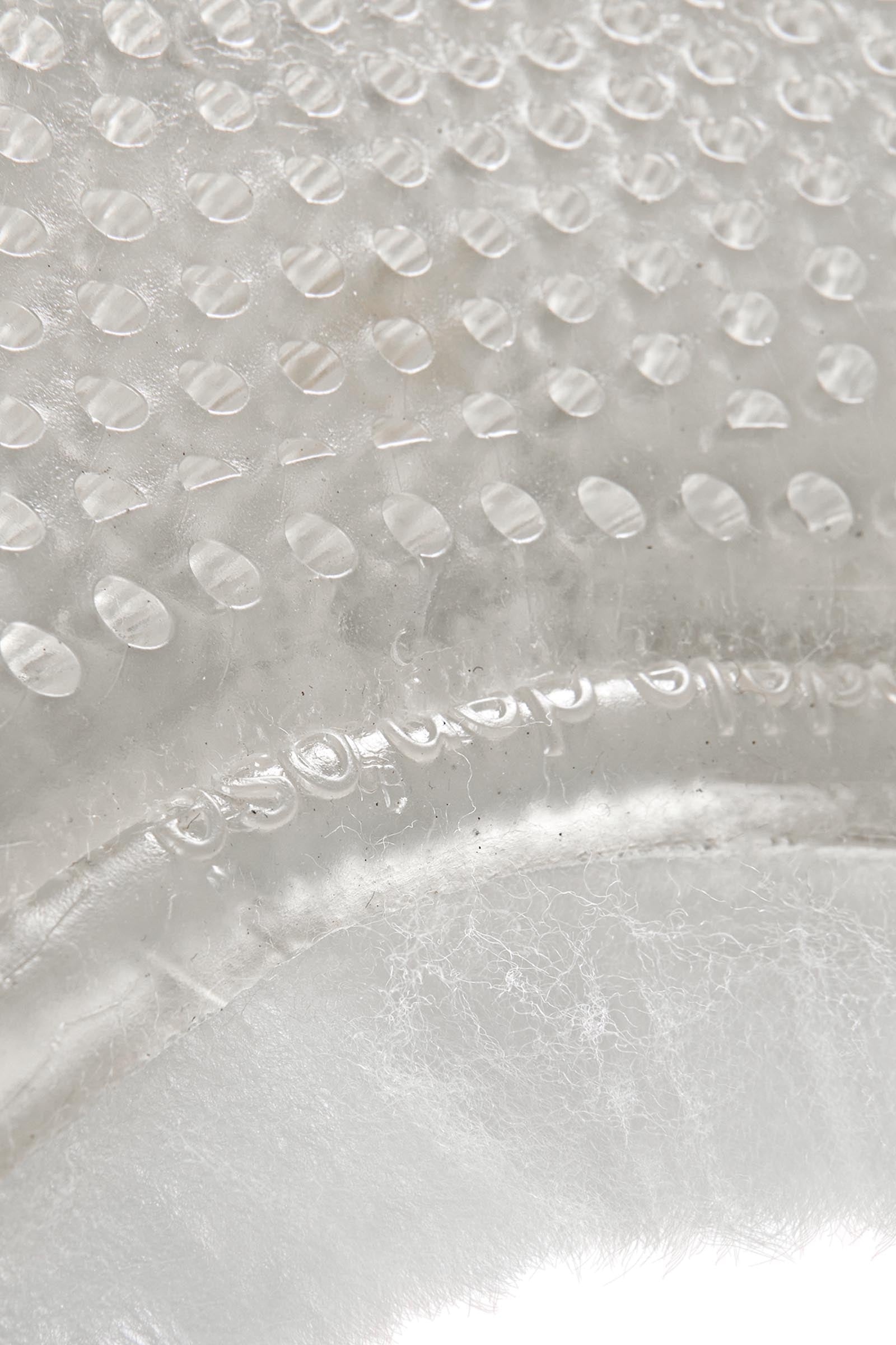 Pack shot 6