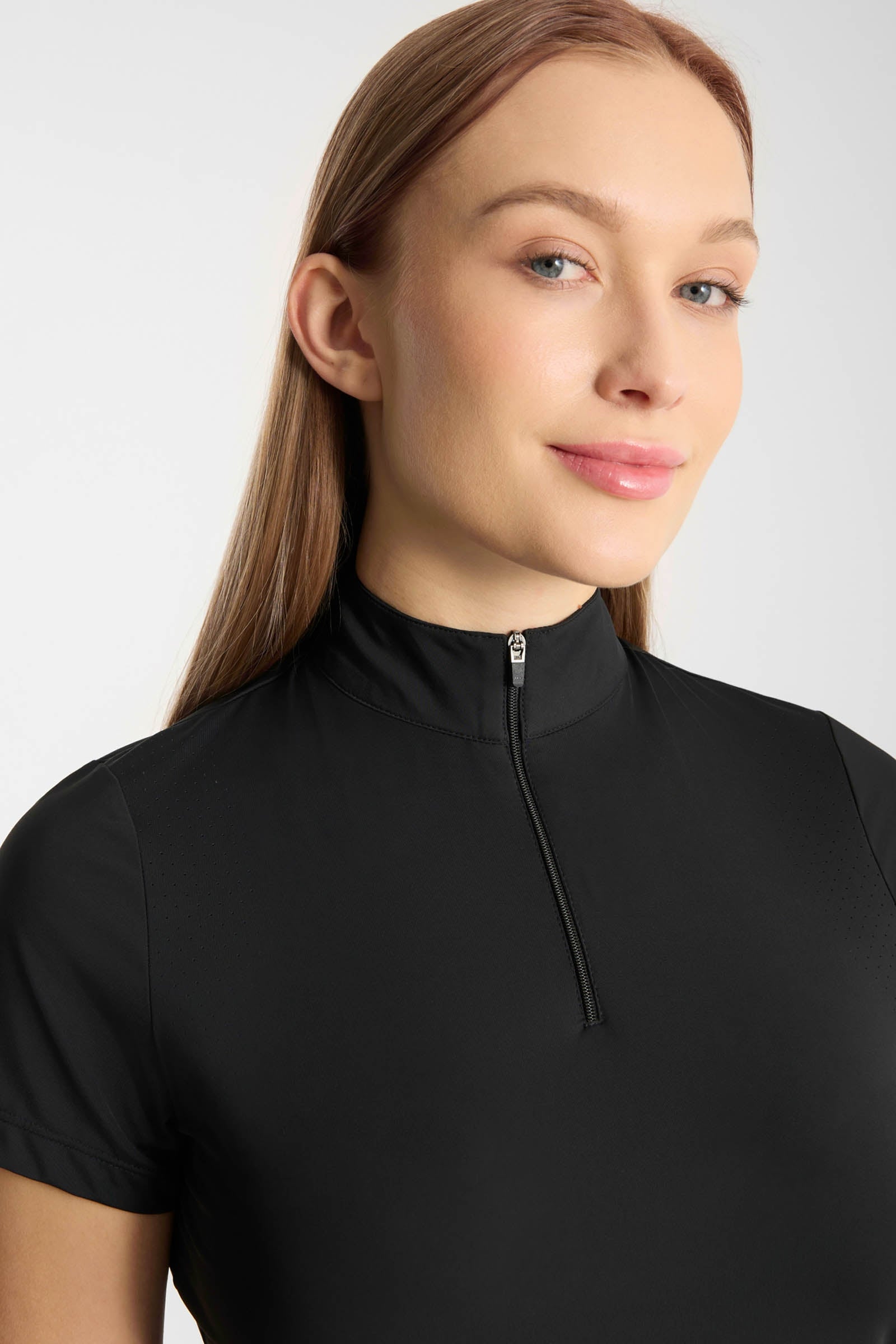 Model shot 4